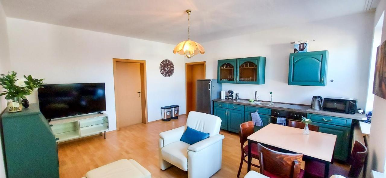 Divino Pension Zorbau Apartment Lutzen Luaran gambar